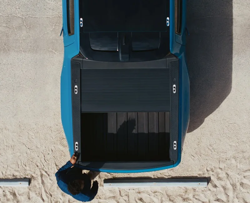 Tonneau Cover for R1T